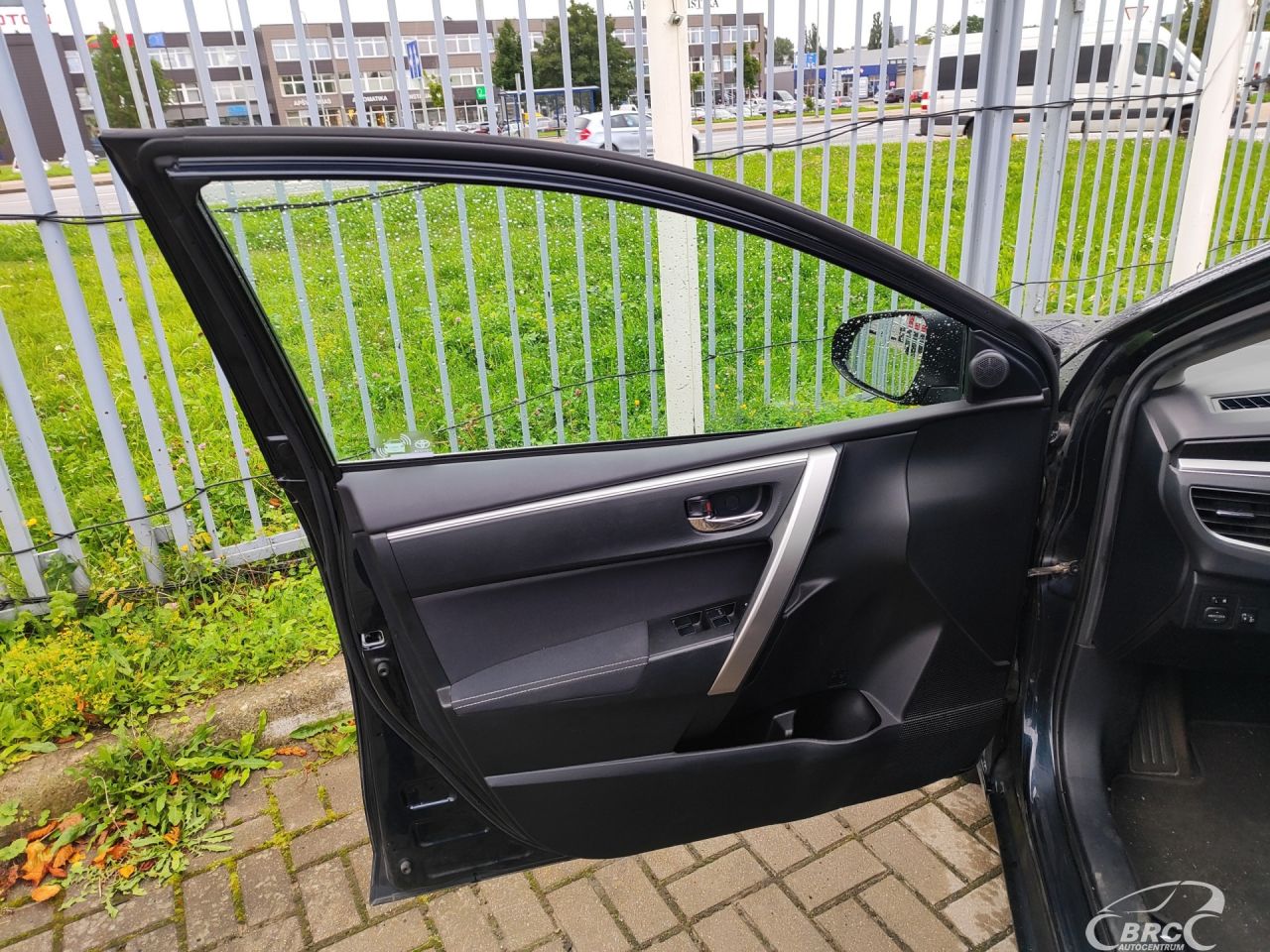 Toyota Corolla | 16