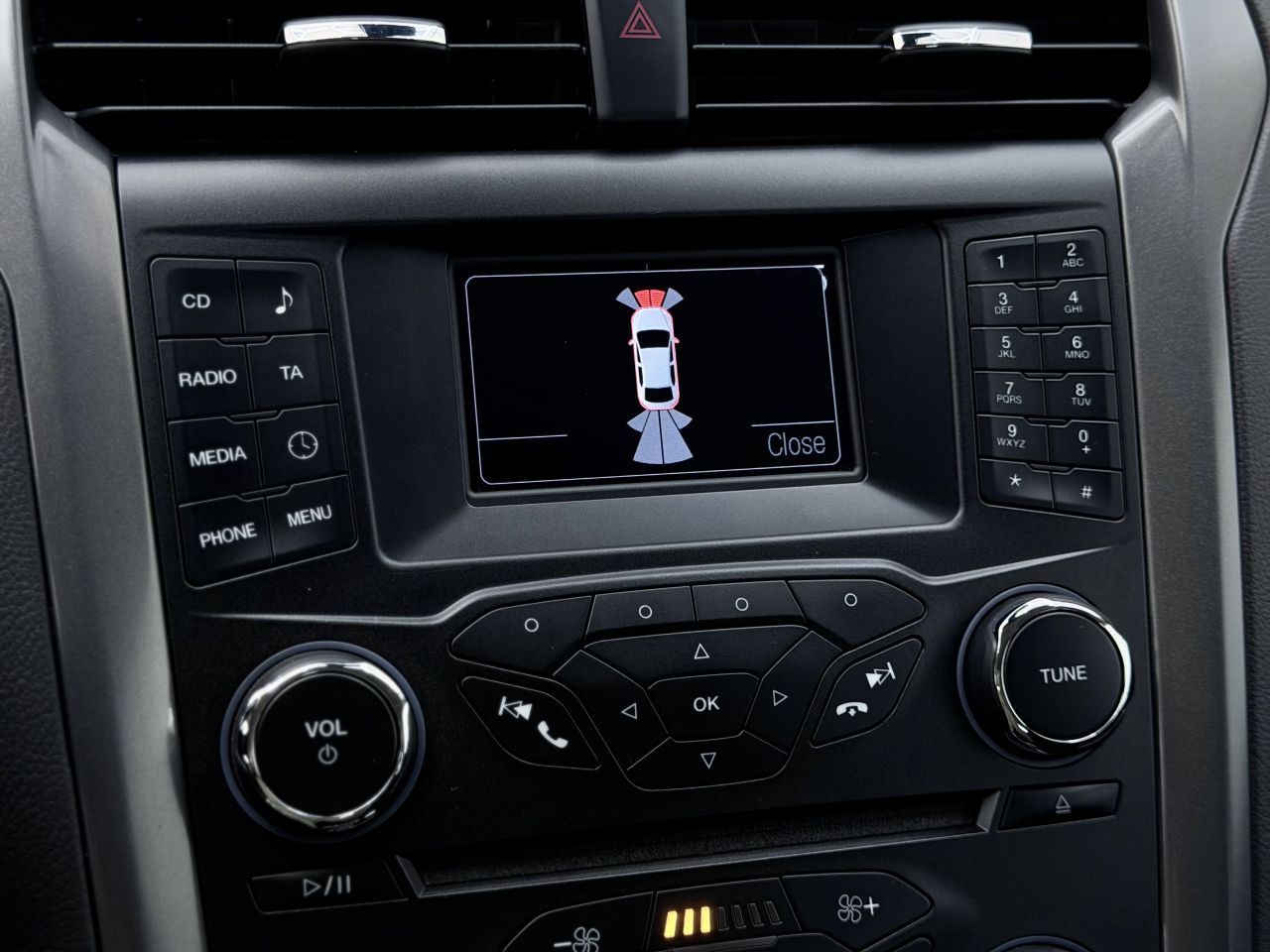 Ford Mondeo | 23