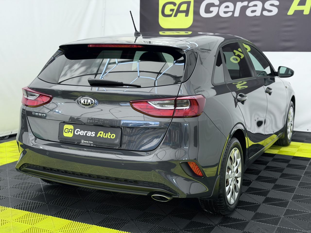 Kia Cee'd | 3