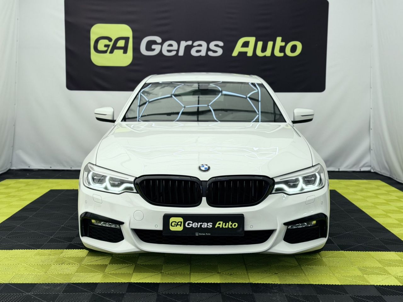 BMW 520 | 6
