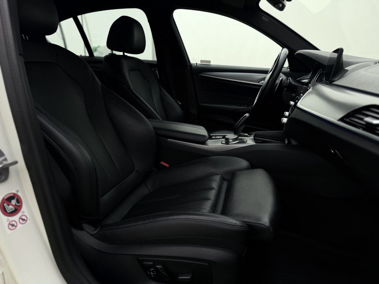 BMW 520 | 11