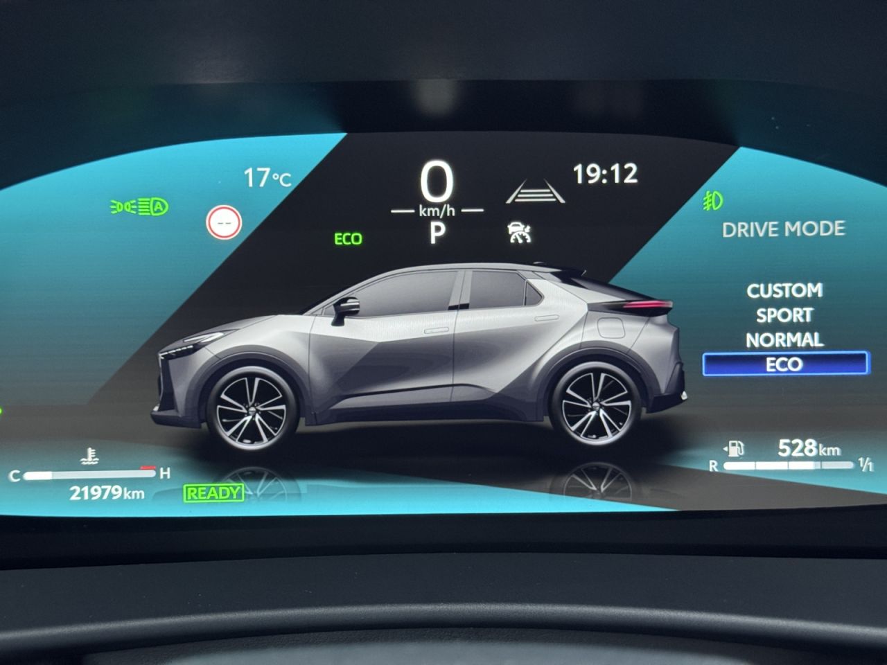 Toyota C-HR | 13