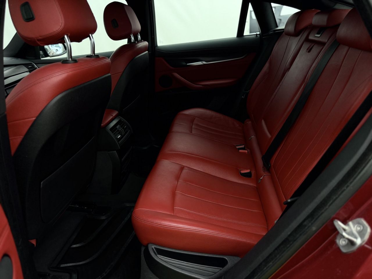 BMW X6 | 10