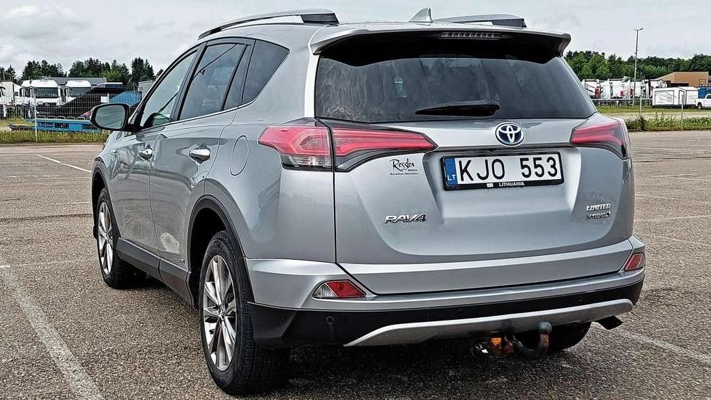 Toyota RAV4 | 9
