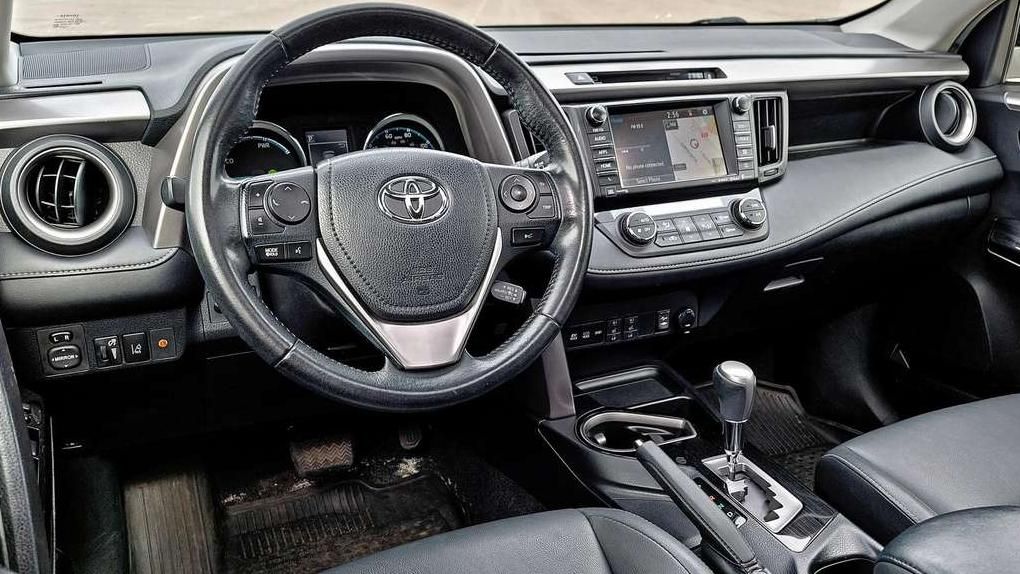 Toyota RAV4 | 13