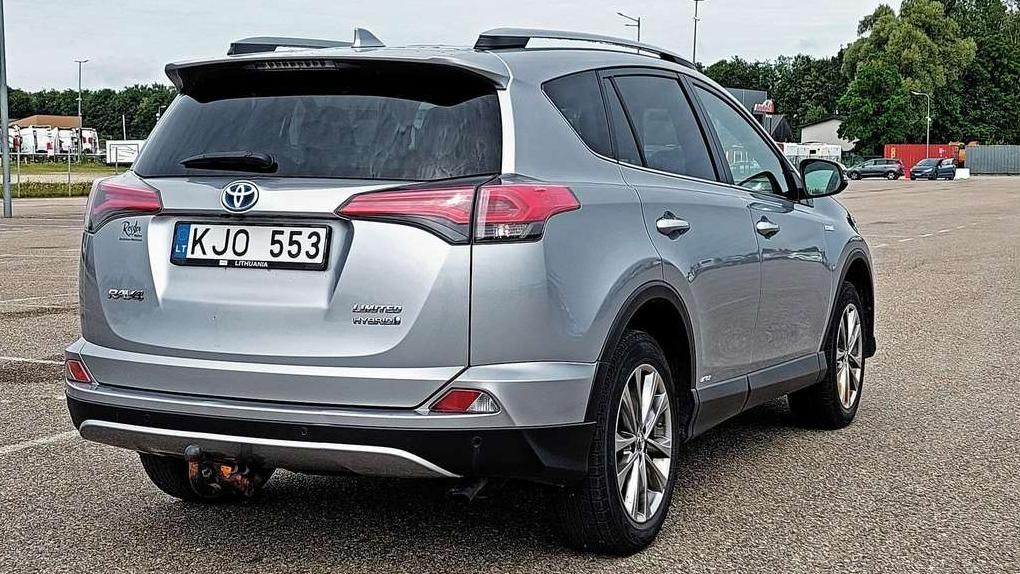 Toyota RAV4 | 7