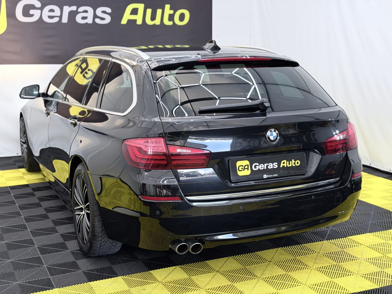 BMW 520 | 5
