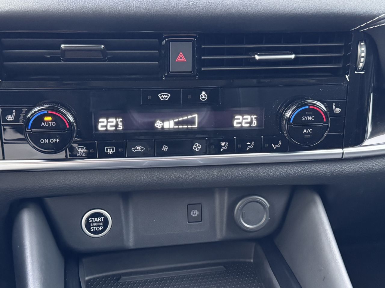 Nissan Qashqai | 25