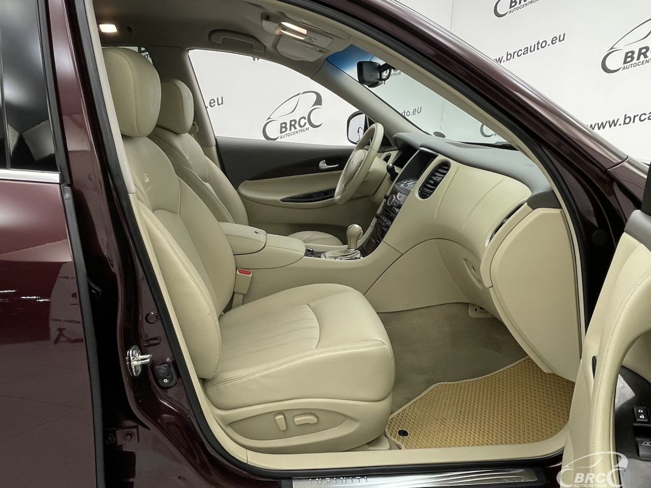 Infiniti EX30 | 3