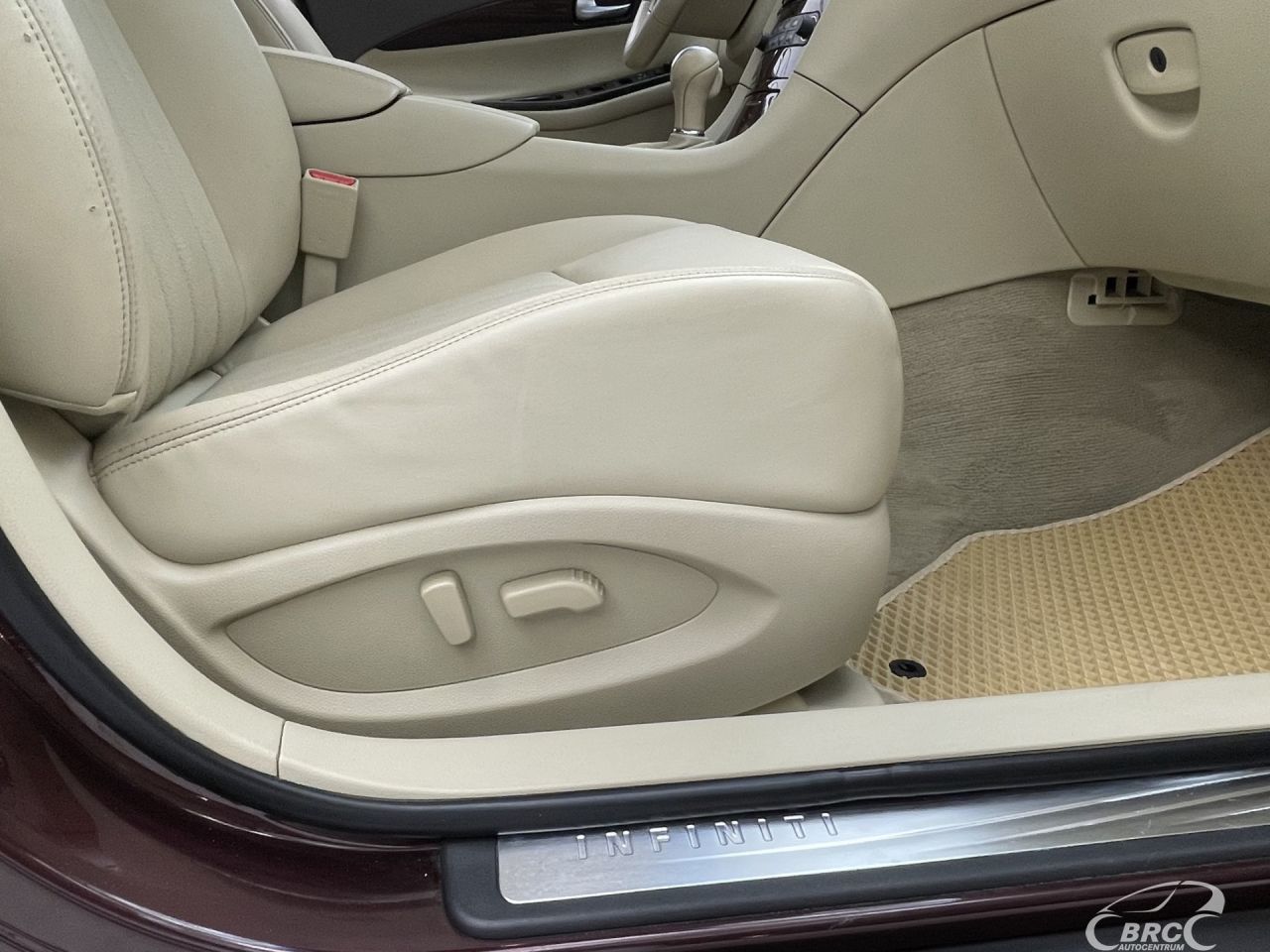 Infiniti EX30 | 5
