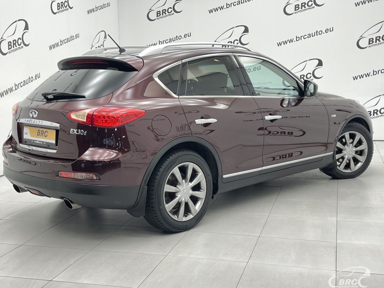 Infiniti EX30 | 1