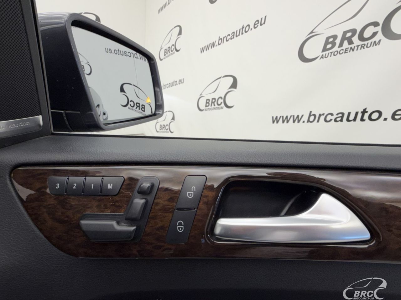 Mercedes-Benz GL350 | 8
