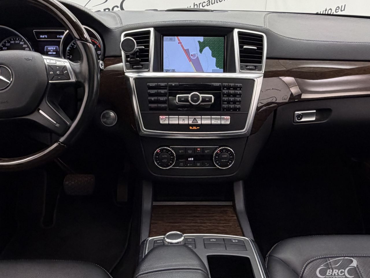 Mercedes-Benz GL350 | 18