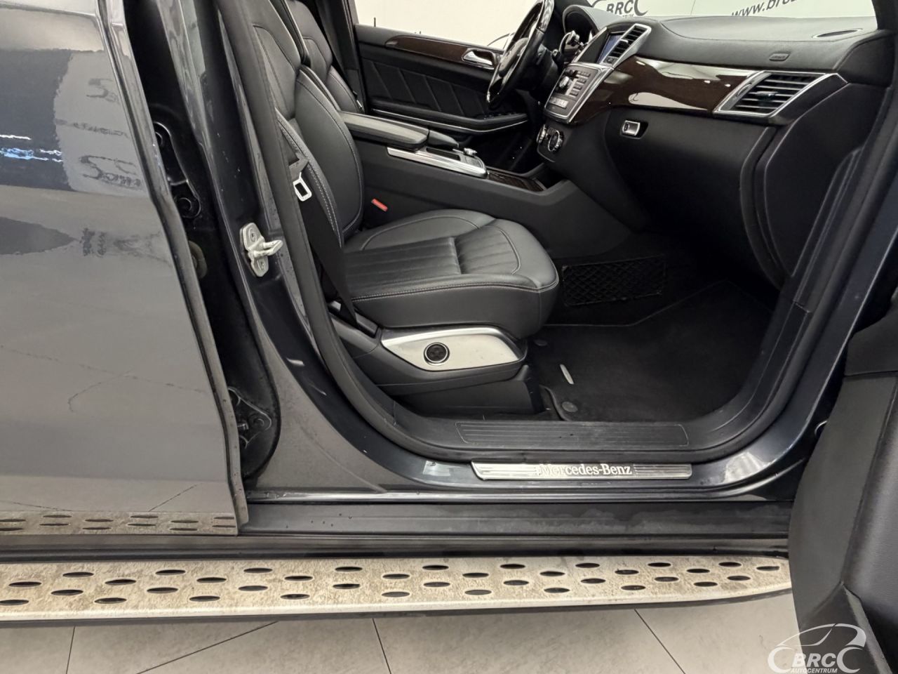 Mercedes-Benz GL350 | 5