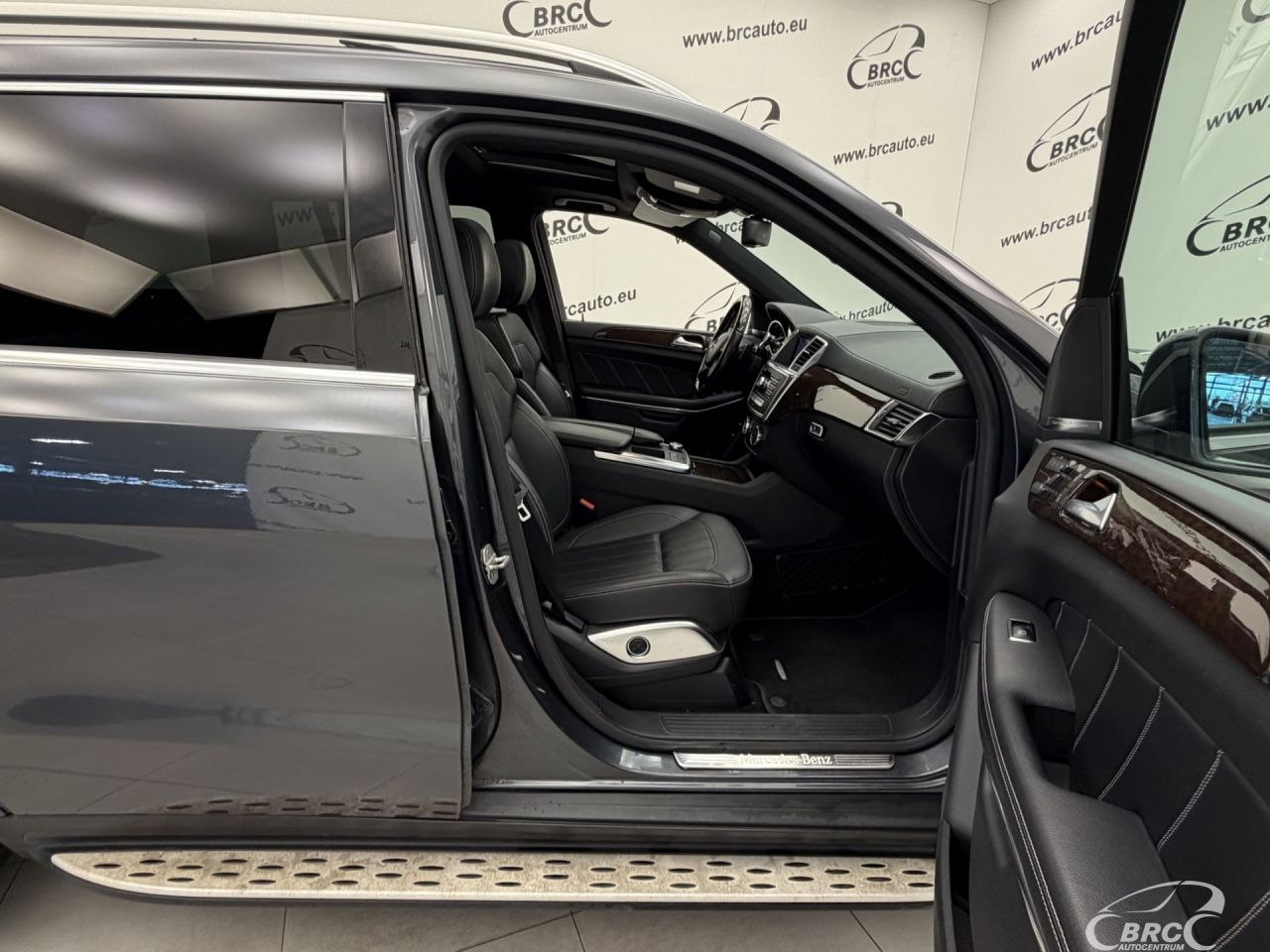 Mercedes-Benz GL350 | 3