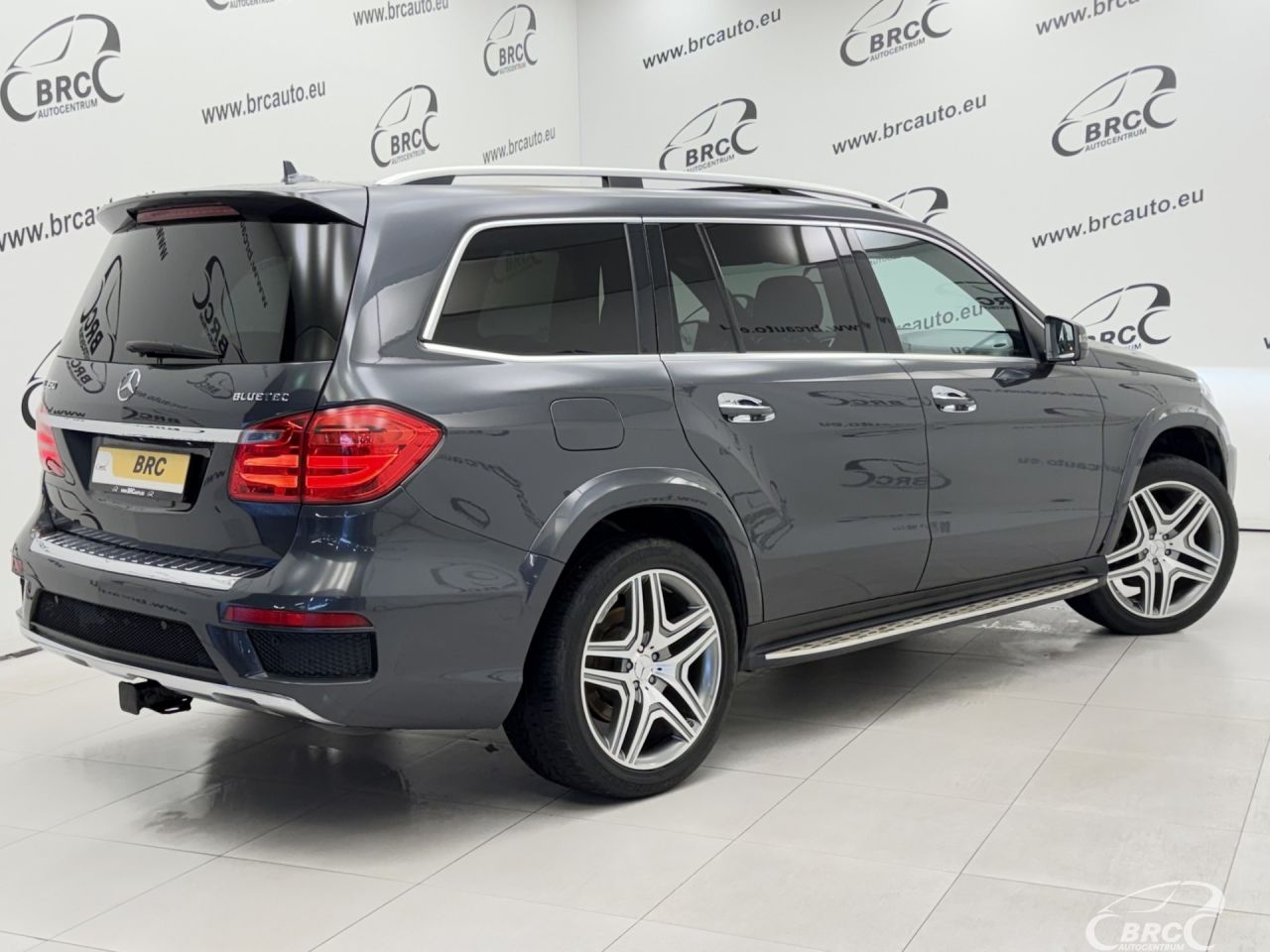 Mercedes-Benz GL350 | 1