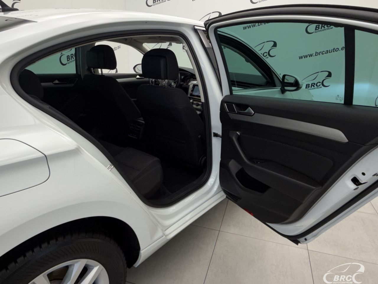 Volkswagen Passat | 10