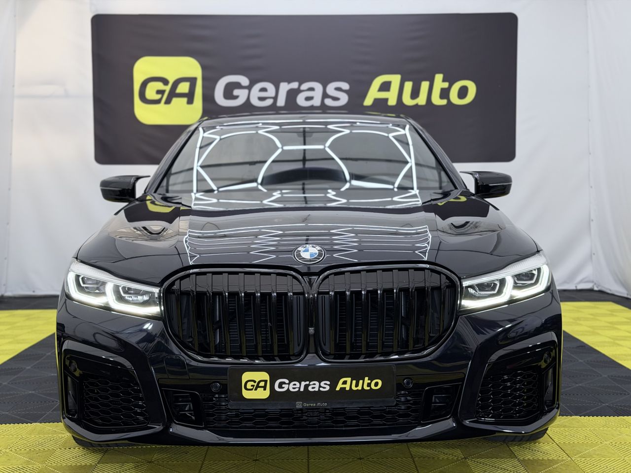 BMW 740 | 1