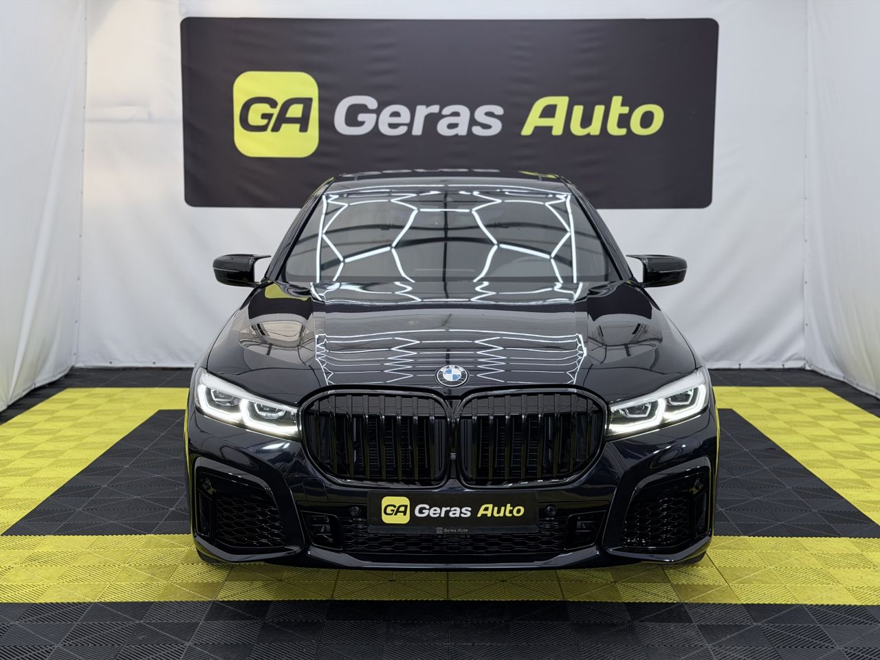 BMW 740 | 6
