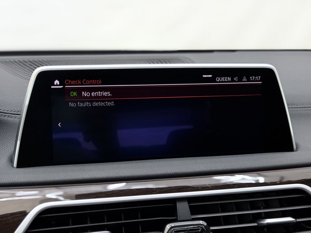 BMW 740 | 30