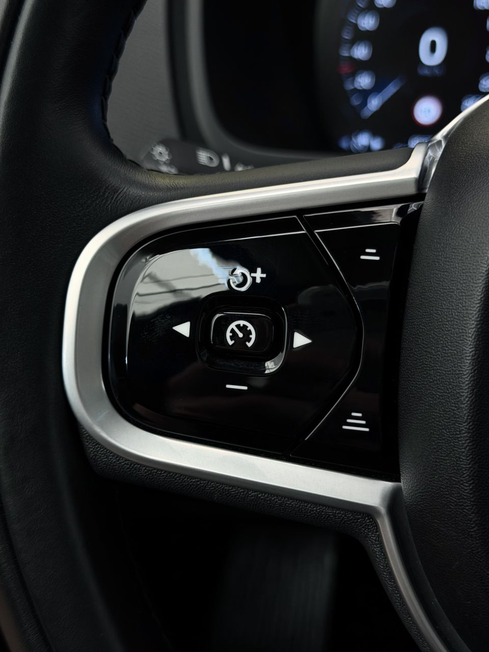 Volvo XC90 | 36