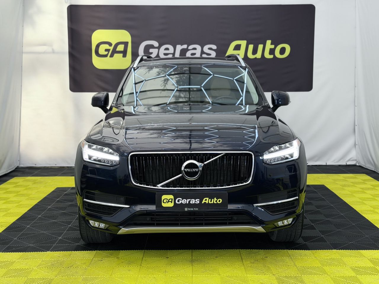Volvo XC90 | 6