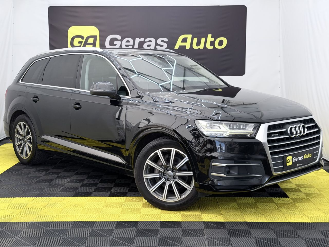Audi Q7 | 2