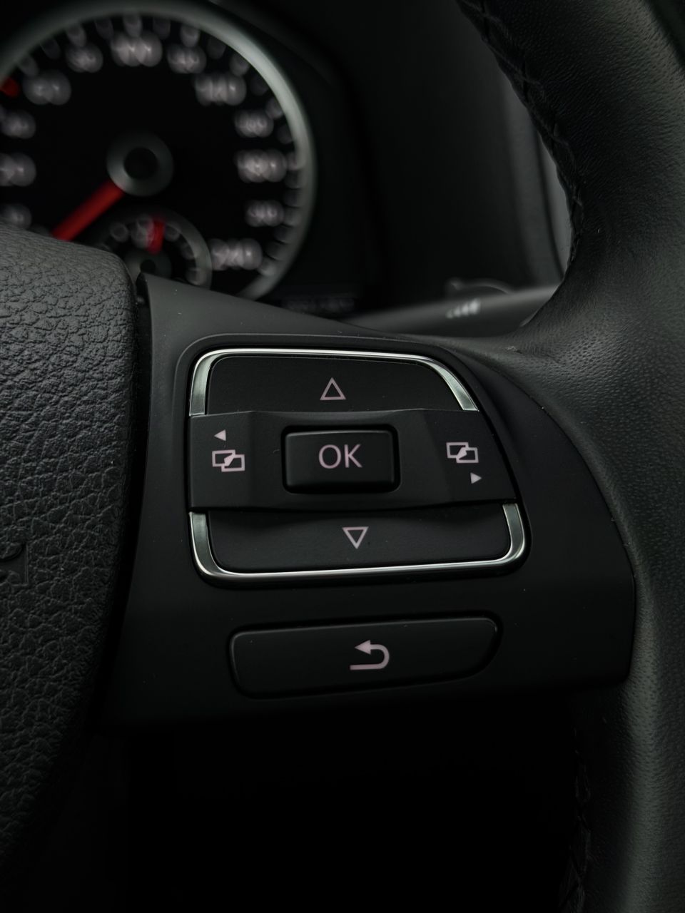 Volkswagen Tiguan | 26