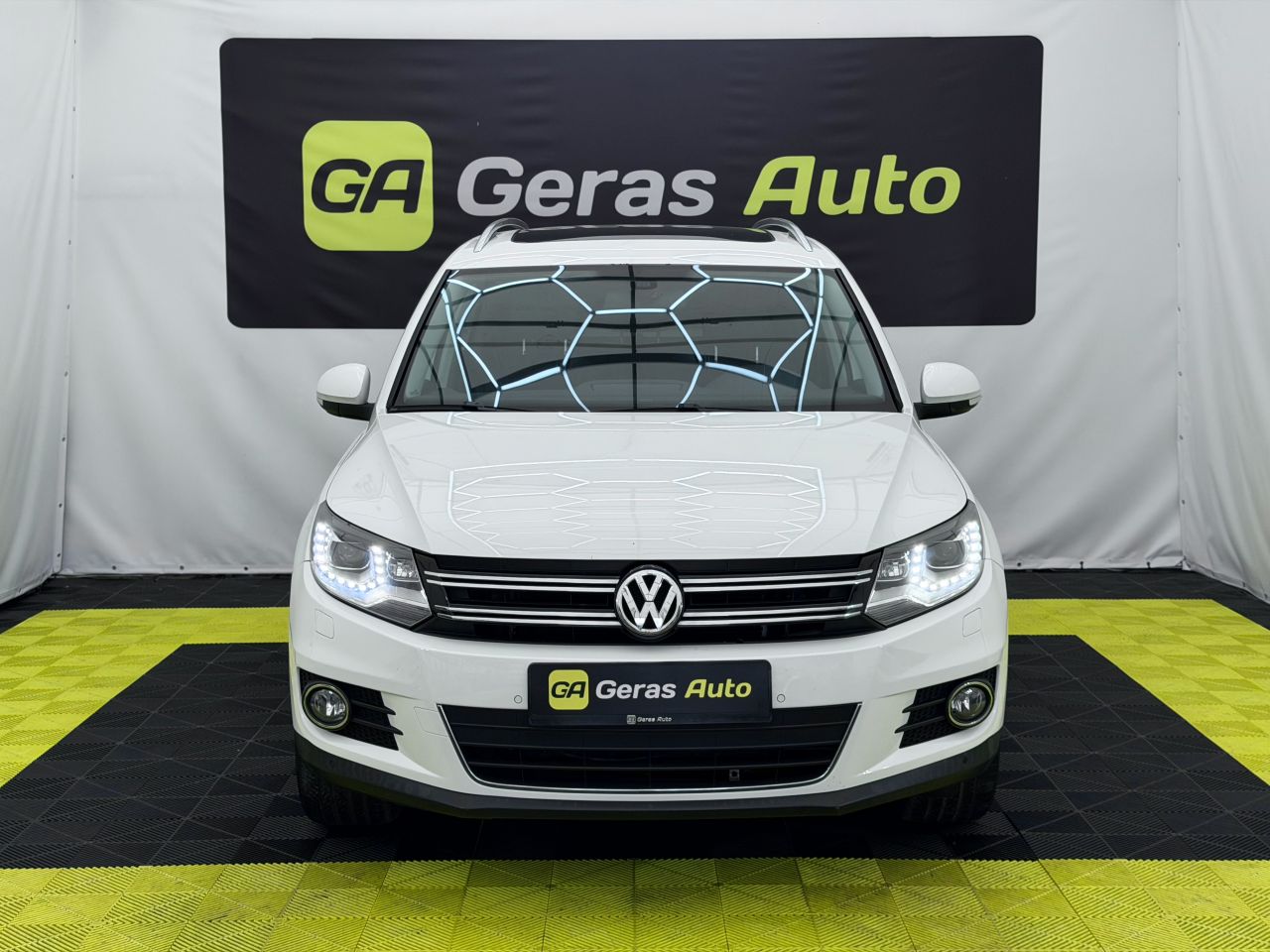 Volkswagen Tiguan | 6