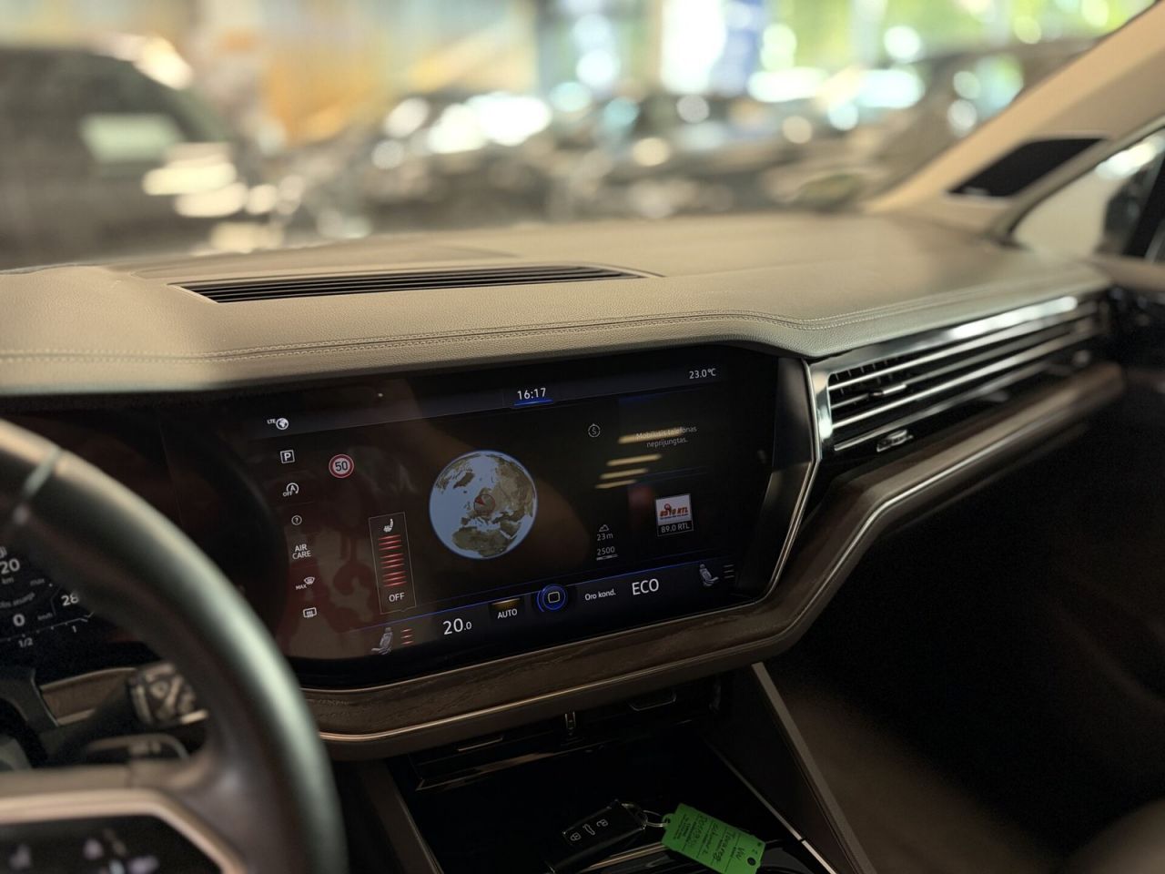Volkswagen Touareg | 8