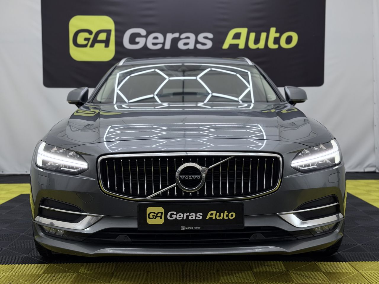 Volvo V90 | 1