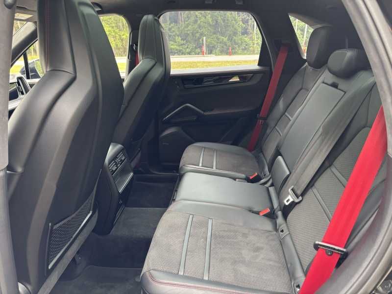 Porsche Cayenne | 10
