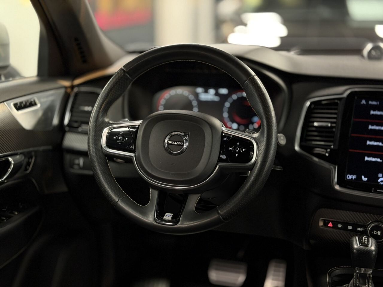Volvo XC90 | 21