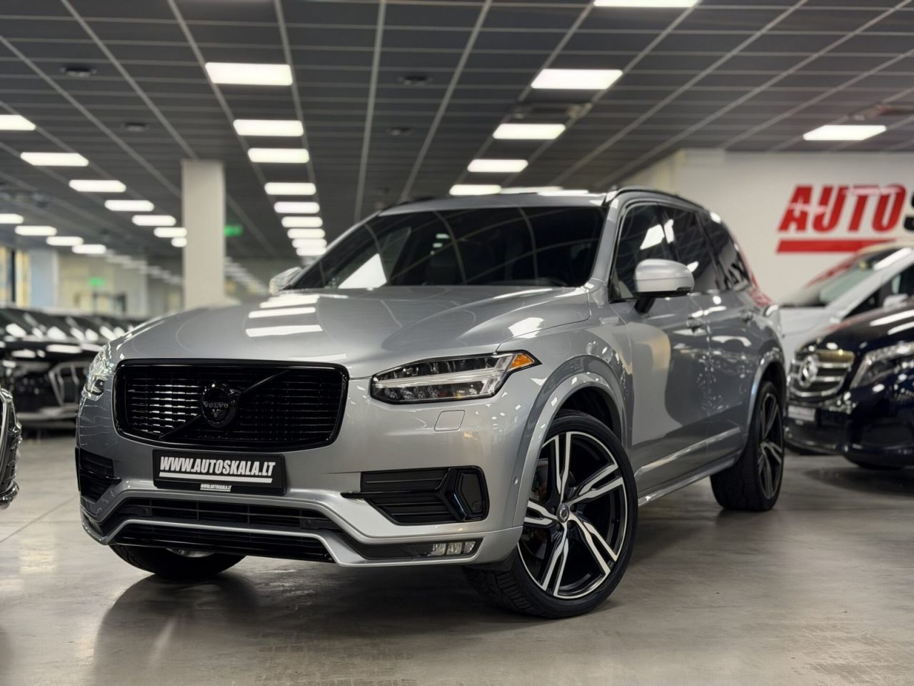 Volvo XC90 | 6