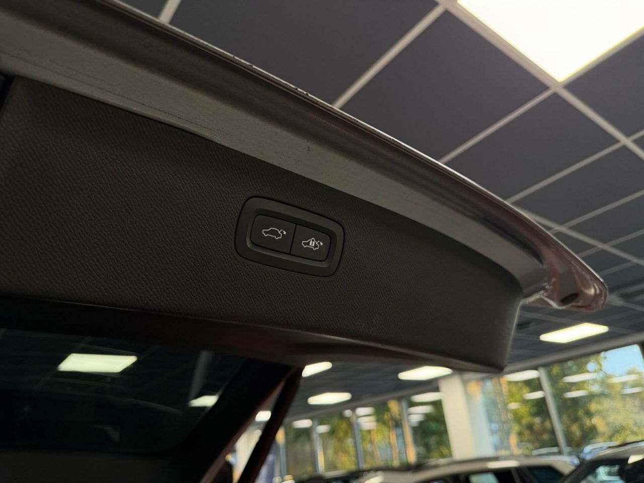 Volvo XC90 | 13