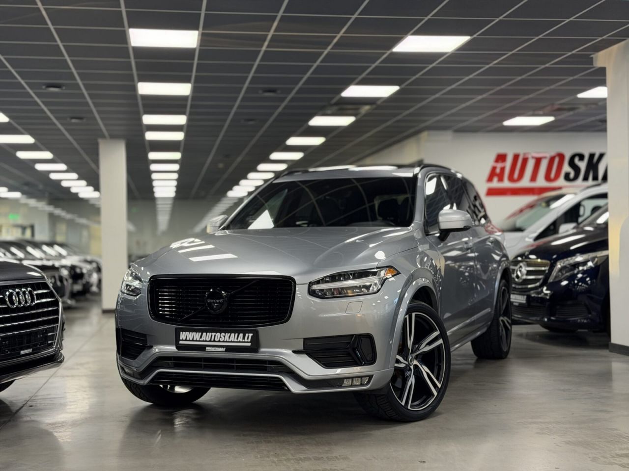 Volvo XC90 | 4