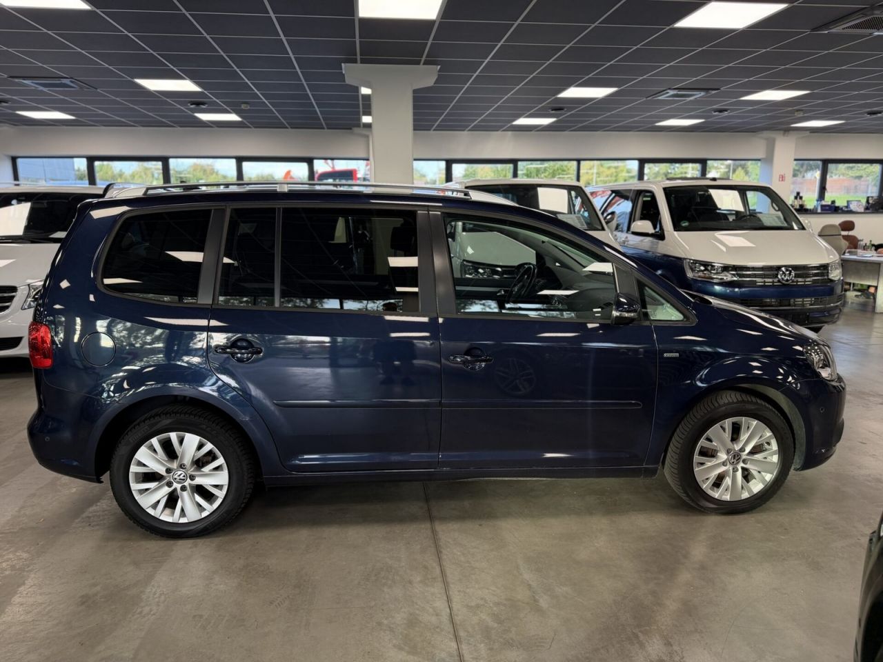 Volkswagen Touran | 25