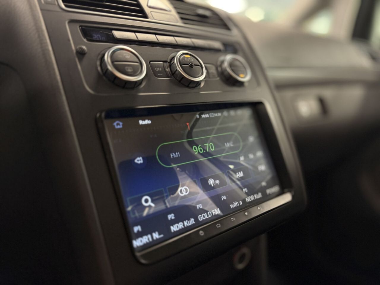 Volkswagen Touran | 8