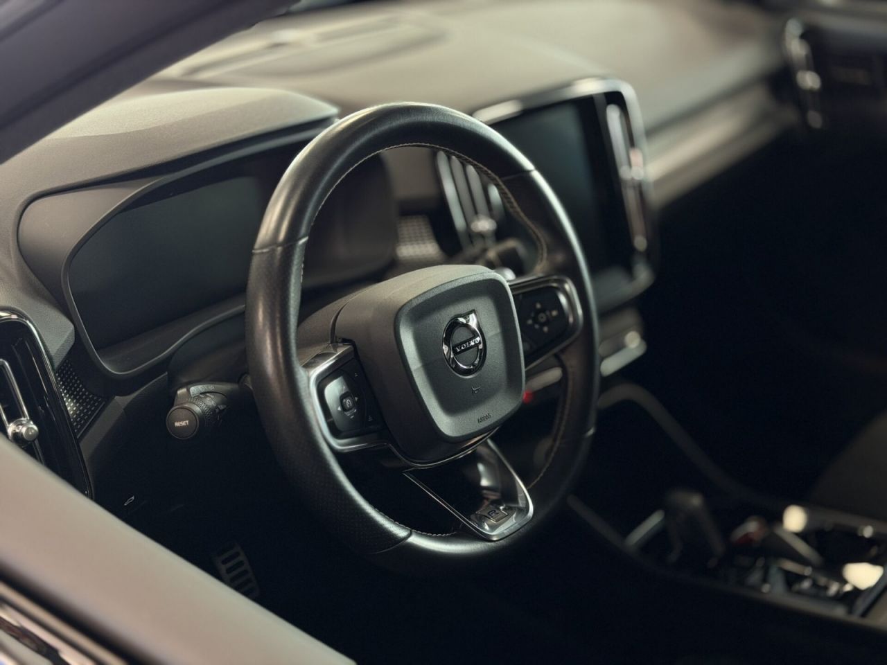 Volvo XC40 | 10