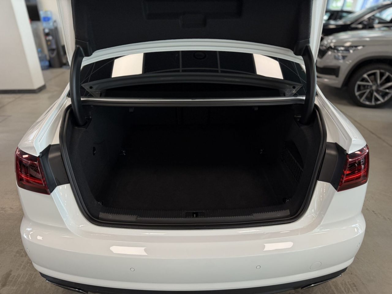 Audi A6 | 22