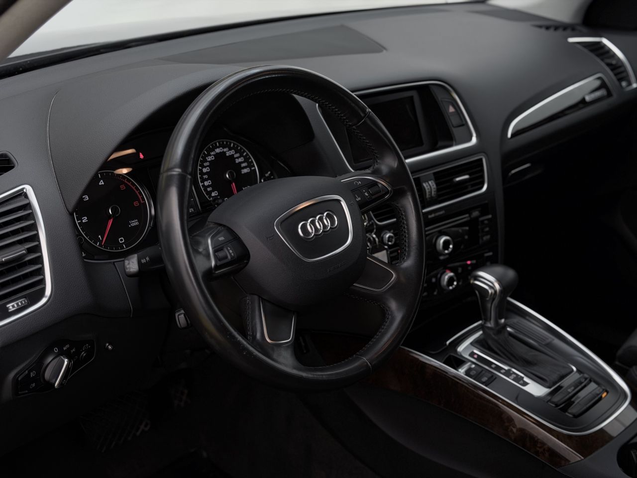 Audi Q5 | 8