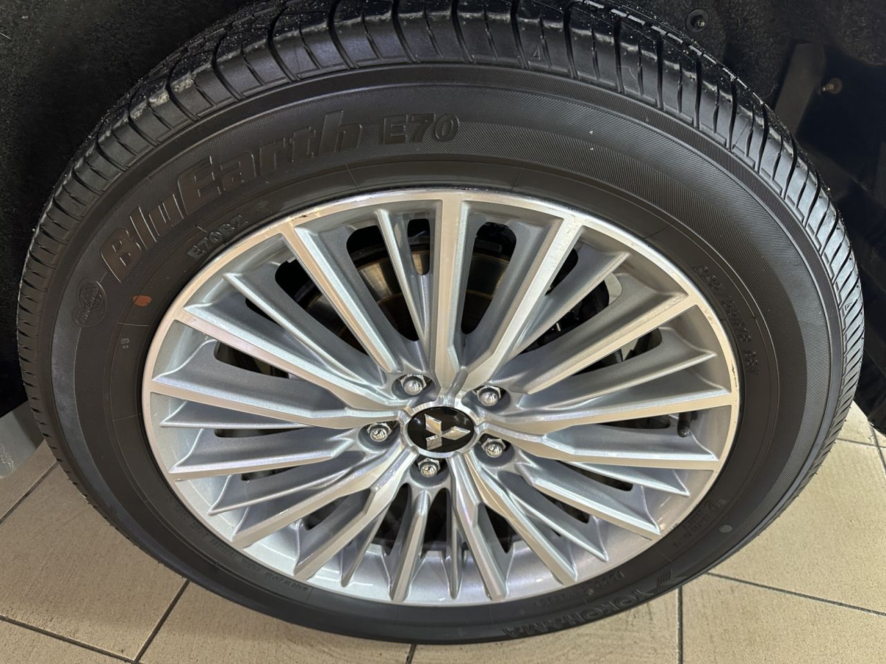 Mitsubishi Outlander | 27