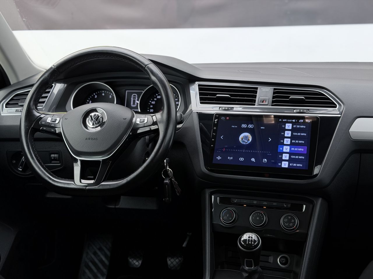 Volkswagen Tiguan | 15