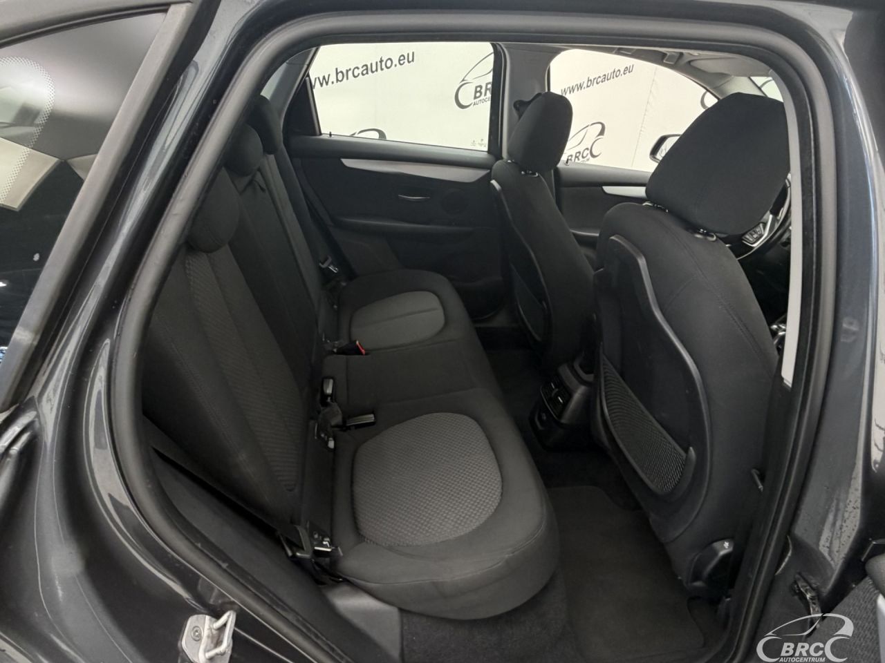 BMW 225 | 9
