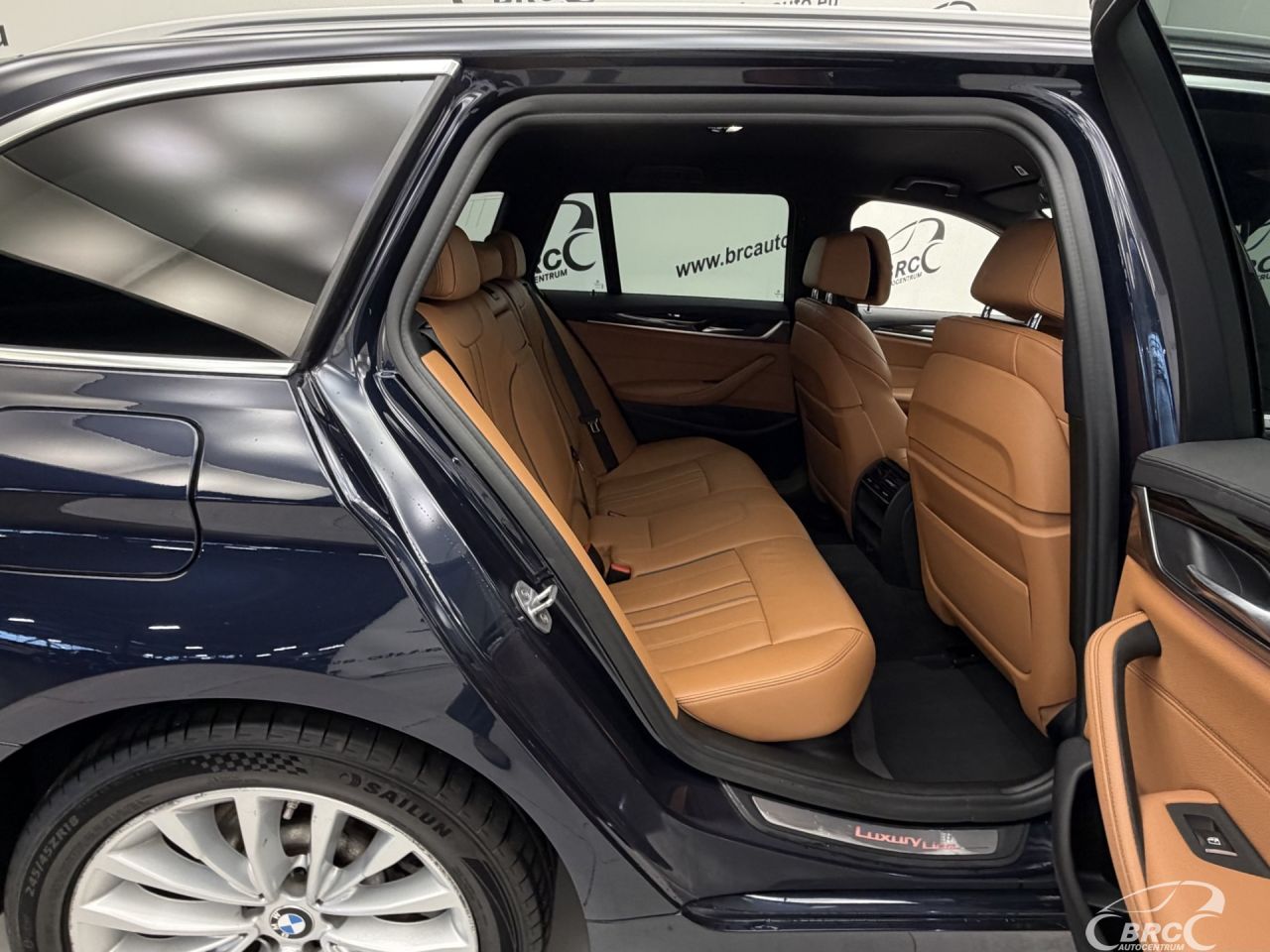 BMW 520 | 8