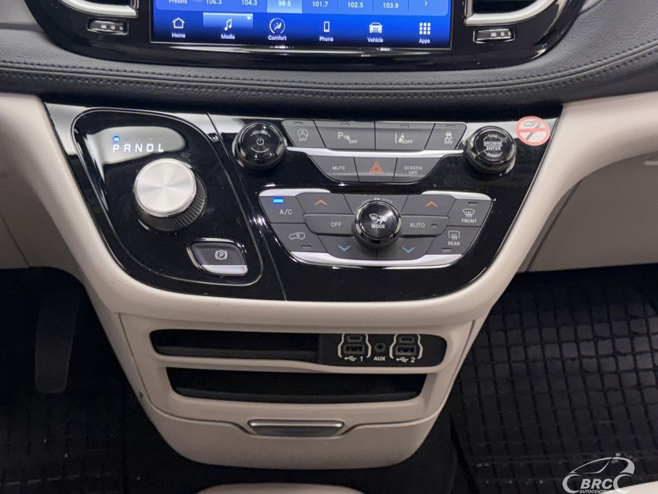 Chrysler Pacifica | 16