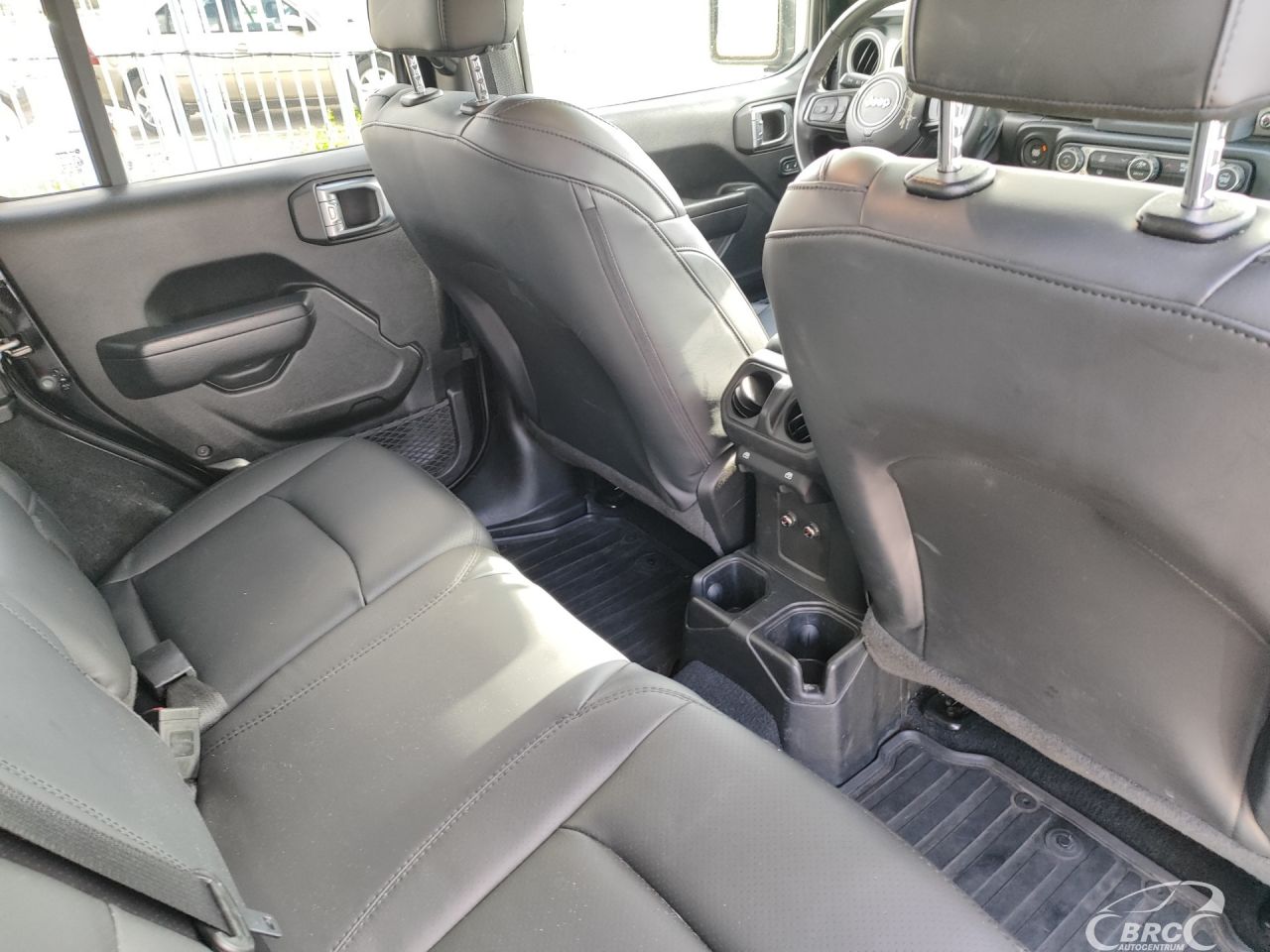 Jeep Wrangler | 10