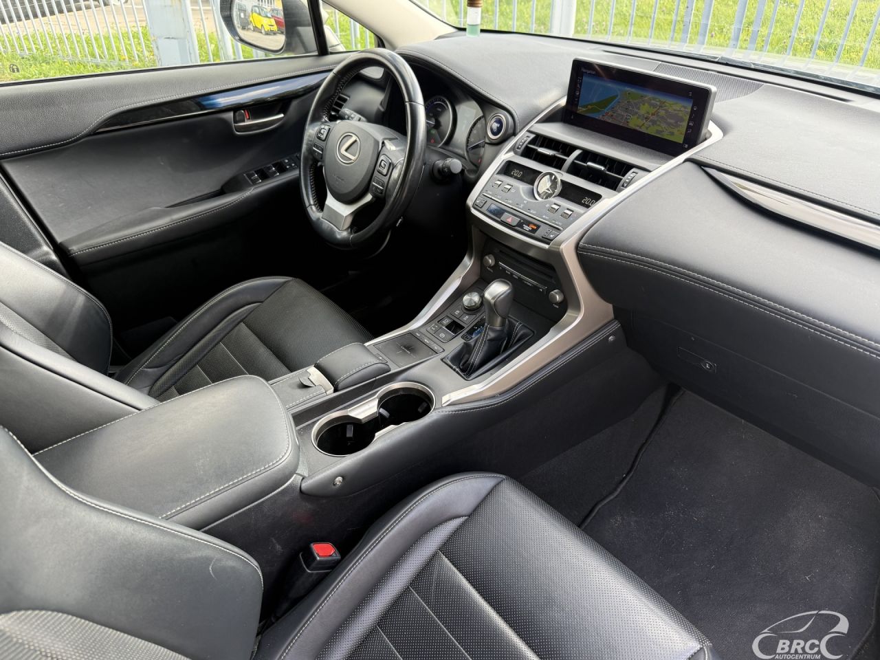 Lexus NX 300h | 3