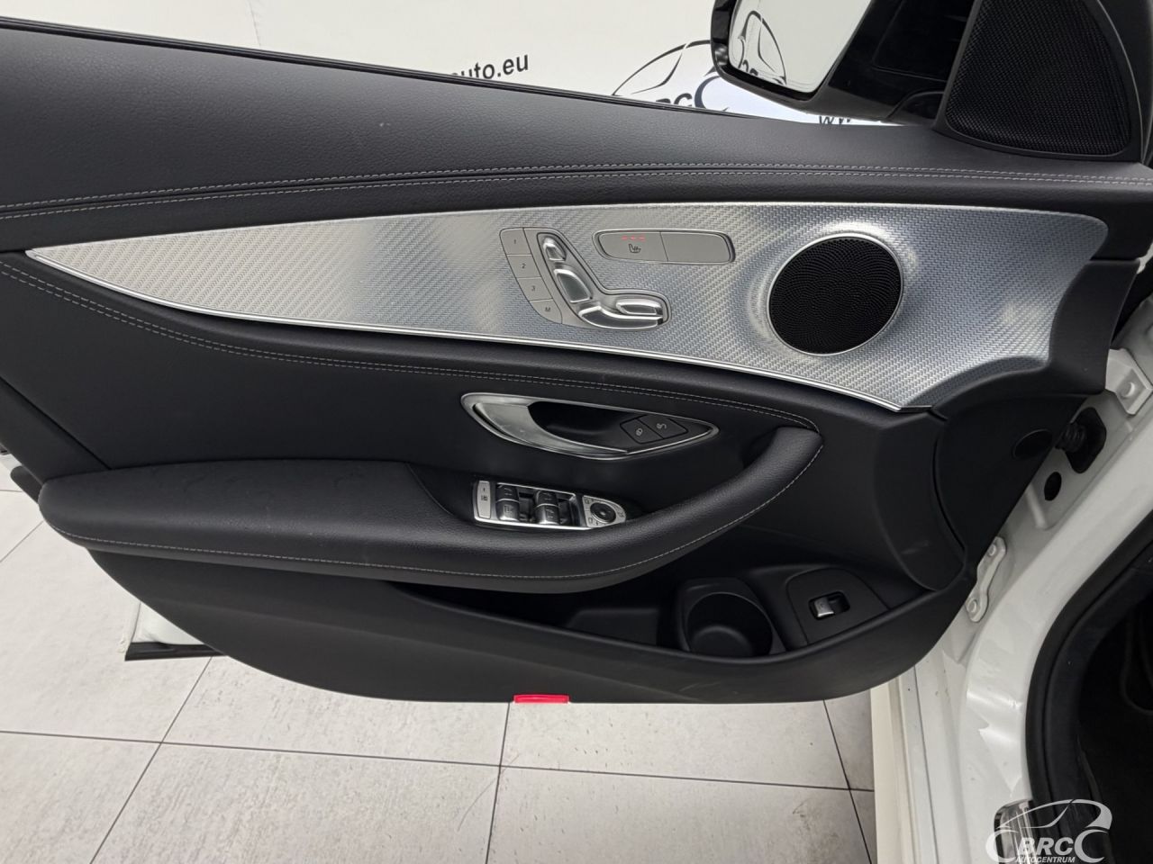 Mercedes-Benz E300 | 19