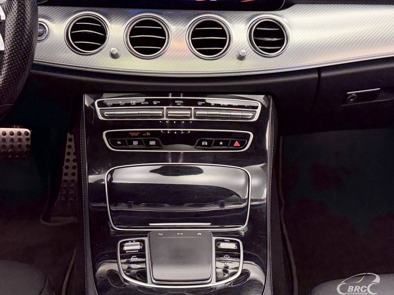 Mercedes-Benz E300 | 16